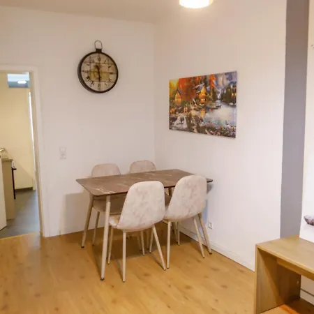 Apartment Turis 50-1 *
