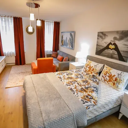 Turis 50-1 Apartment